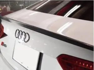 アウディにカーラッピング。リアの一部に施工