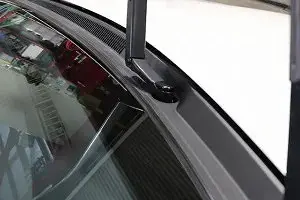 車の樹脂パーツのアップ写真