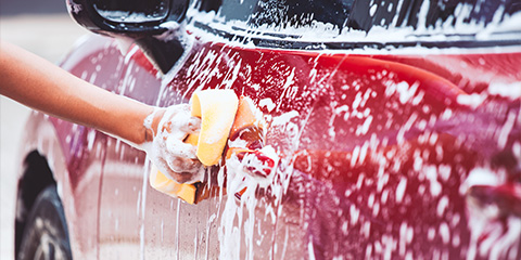 車に最適な洗車方法について